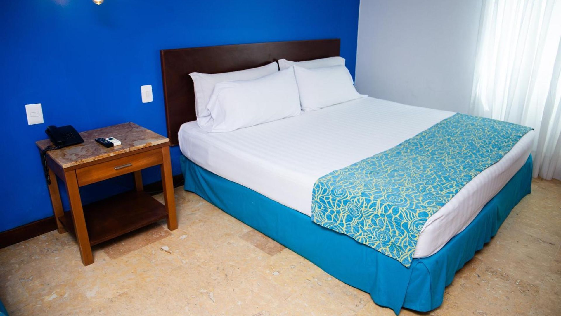 Oceania Hotel