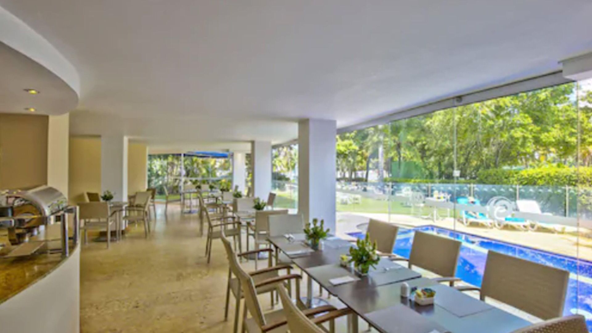 Oceania Hotel