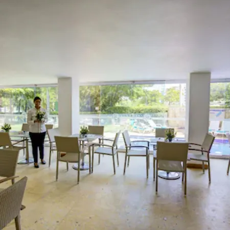 Hotel Oceania