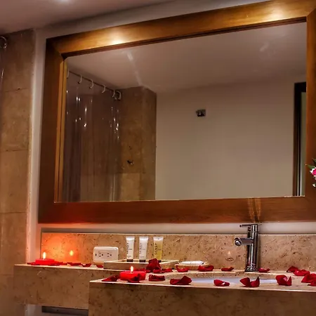 Oceania Hotel 3*